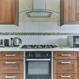Royal Living Properties Hillingdon