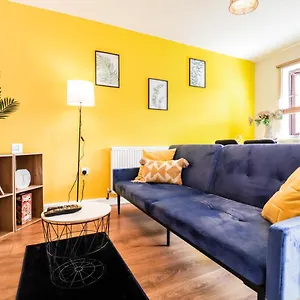 Spacious 1 Bed Flat-free Parking Hillingdon
